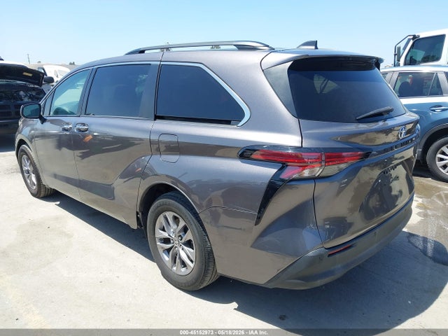 5TDJRKEC1MS005543 Toyota SIENNA XLE