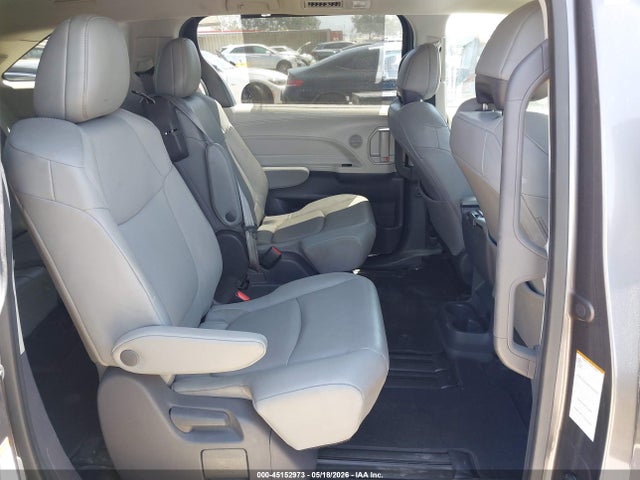 5TDJRKEC1MS005543 Toyota SIENNA XLE