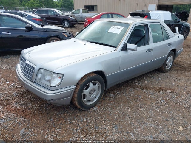 Продажа на аукционе авто 1995 Mercedes-benz E 320 Base/320 Special, vin: WDBEA32E6SC263588, номер лота: 45153004