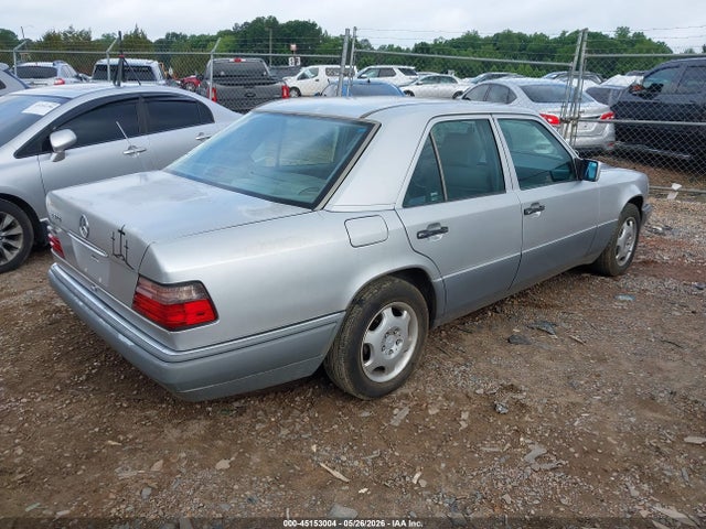 Продажа на аукционе авто 1995 Mercedes-benz E 320 Base/320 Special, vin: WDBEA32E6SC263588, номер лота: 45153004