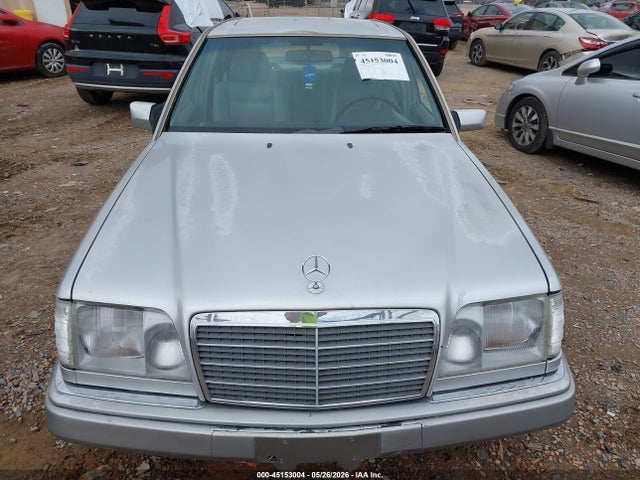 Продажа на аукционе авто 1995 Mercedes-benz E 320 Base/320 Special, vin: WDBEA32E6SC263588, номер лота: 45153004
