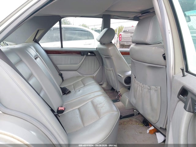 Продажа на аукционе авто 1995 Mercedes-benz E 320 Base/320 Special, vin: WDBEA32E6SC263588, номер лота: 45153004