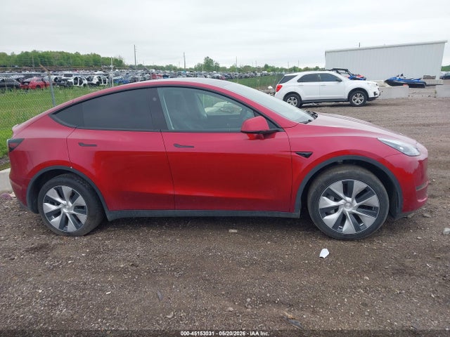 Продажа на аукционе авто 2024 Tesla Model Y Long Range Dual Motor All-wheel Drive, vin: 7SAYGDEE5RF025746, номер лота: 45153031