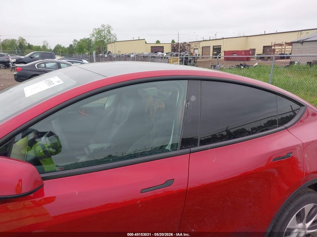Продажа на аукционе авто 2024 Tesla Model Y Long Range Dual Motor All-wheel Drive, vin: 7SAYGDEE5RF025746, номер лота: 45153031