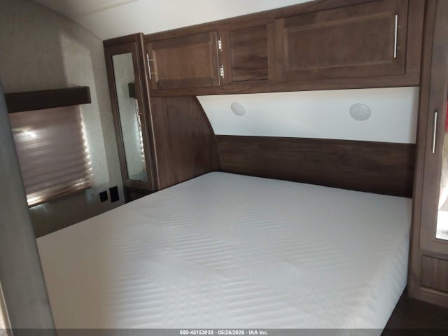 45153038 :رقم المزاد ، 4X4TCKB29KK053229 vin ، 2019 Cherokee Other مزاد بيع