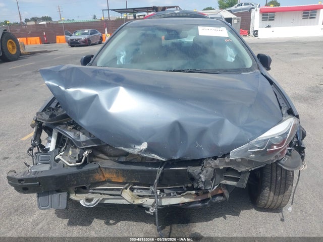 45153046 :رقم المزاد ، 5YFBURHE6JP782507 vin ، 2018 Toyota Corolla Se مزاد بيع