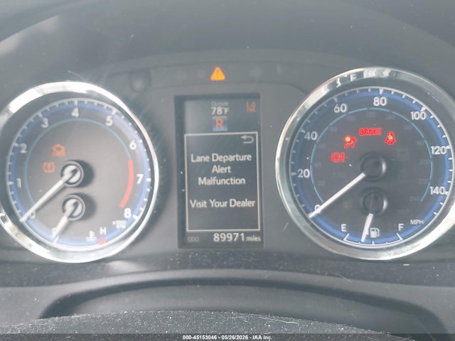 45153046 :رقم المزاد ، 5YFBURHE6JP782507 vin ، 2018 Toyota Corolla Se مزاد بيع