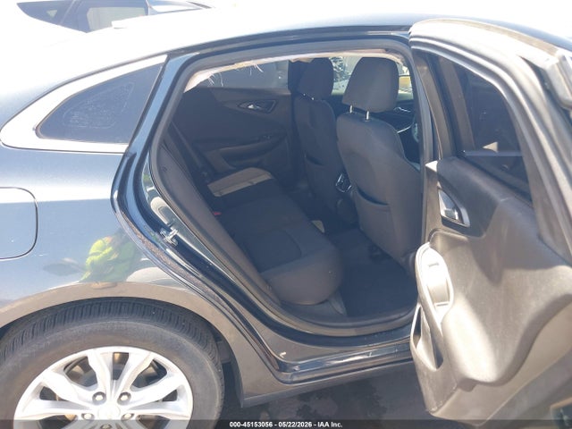 45153056 :رقم المزاد ، 1G1ZD5ST0KF158007 vin ، 2019 Chevrolet Malibu Lt مزاد بيع