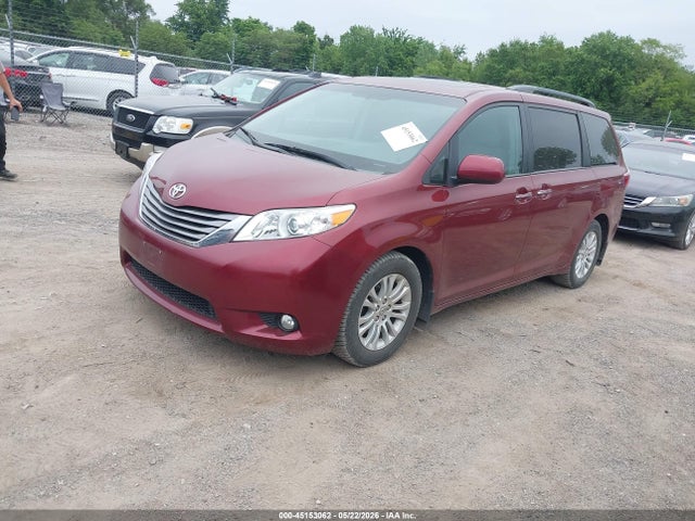 Продаж на аукціоні авто 2015 Toyota Sienna Xle 8 Passenger, vin: 5TDYK3DC4FS609083, номер лоту: 45153062