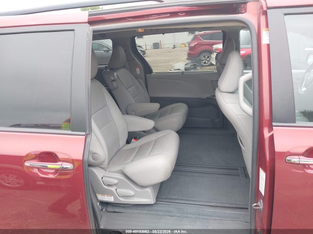 Продаж на аукціоні авто 2015 Toyota Sienna Xle 8 Passenger, vin: 5TDYK3DC4FS609083, номер лоту: 45153062