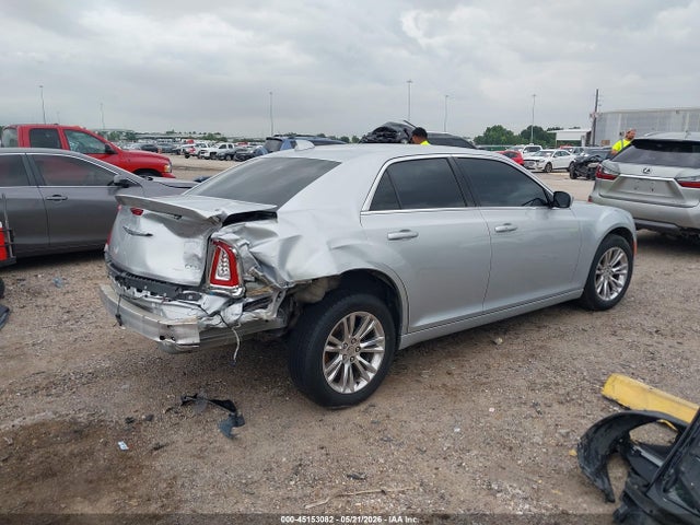 2020 Chrysler 300 Touring მანქანა იყიდება აუქციონზე, vin: 2C3CCAAG4LH193862, აუქციონის ნომერი: 45153082