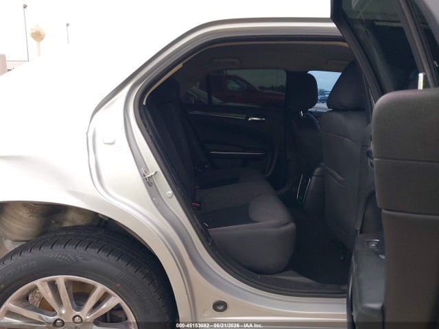2020 Chrysler 300 Touring მანქანა იყიდება აუქციონზე, vin: 2C3CCAAG4LH193862, აუქციონის ნომერი: 45153082