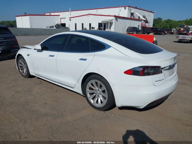 Продаж на аукціоні авто 2016 Tesla Model S 60/70/75/85, vin: 5YJSA1E14GF156163, номер лоту: 45153089