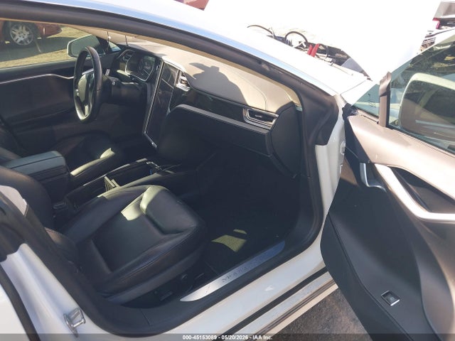 Продаж на аукціоні авто 2016 Tesla Model S 60/70/75/85, vin: 5YJSA1E14GF156163, номер лоту: 45153089