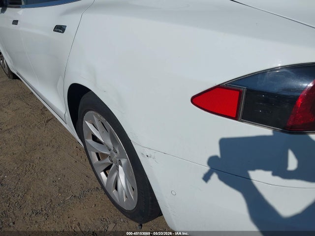 Продаж на аукціоні авто 2016 Tesla Model S 60/70/75/85, vin: 5YJSA1E14GF156163, номер лоту: 45153089