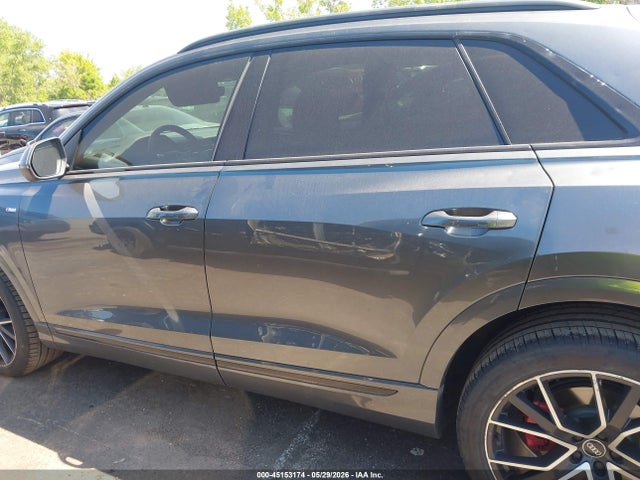 45153174 :رقم المزاد ، WA1EVAF11MD021283 vin ، 2021 Audi Q8 Premium Plus 55 Tfsi Quattro Tiptronic مزاد بيع