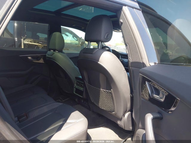 45153174 :رقم المزاد ، WA1EVAF11MD021283 vin ، 2021 Audi Q8 Premium Plus 55 Tfsi Quattro Tiptronic مزاد بيع