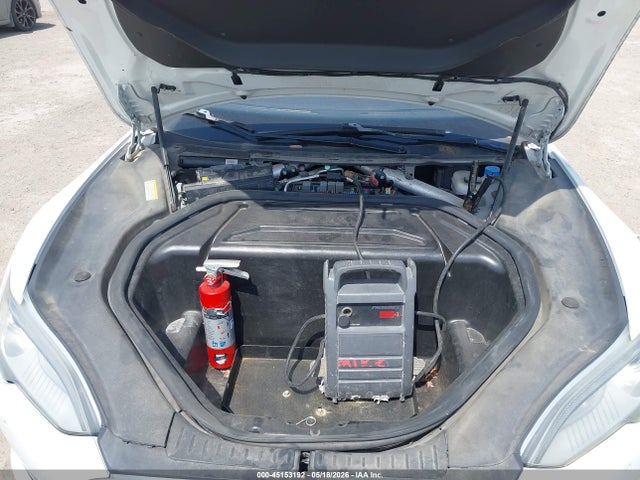 Auction sale of the 2015 Tesla Model S 85d/p85d, vin: 5YJSA1E43FF109523, lot number: 45153192