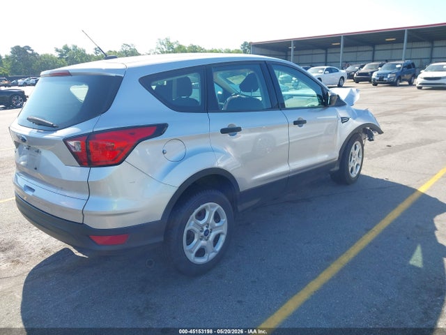 45153198 :رقم المزاد ، 1FMCU0F70KUB32124 vin ، 2019 Ford Escape S مزاد بيع