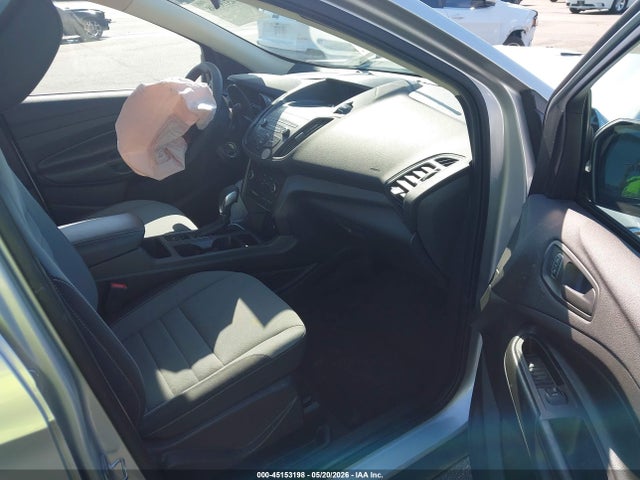 45153198 :رقم المزاد ، 1FMCU0F70KUB32124 vin ، 2019 Ford Escape S مزاد بيع