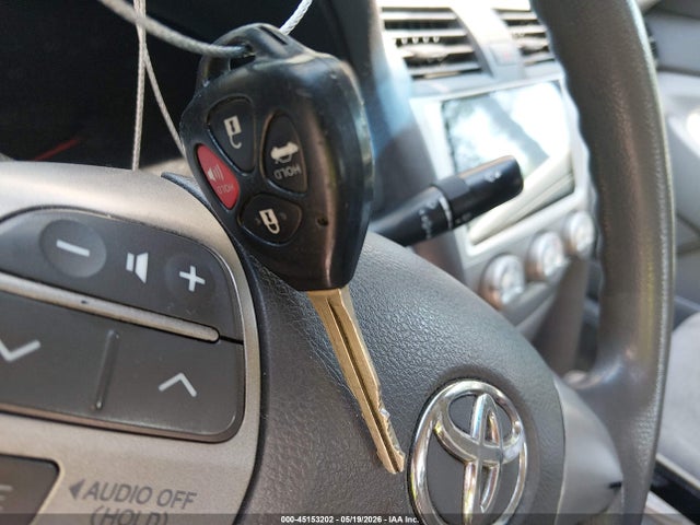 2010 Toyota Camry Le მანქანა იყიდება აუქციონზე, vin: 4T1BF3EK0AU553434, აუქციონის ნომერი: 45153202