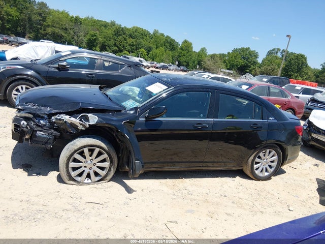 45153206 :رقم المزاد ، 1C3CCBBB9DN545321 vin ، 2013 Chrysler 200 Touring مزاد بيع