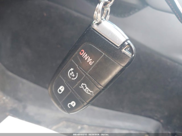 45153215 :رقم المزاد ، 2C3CDZBG0FH854513 vin ، 2015 Dodge Challenger Sxt Plus مزاد بيع