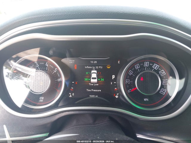 45153215 :رقم المزاد ، 2C3CDZBG0FH854513 vin ، 2015 Dodge Challenger Sxt Plus مزاد بيع