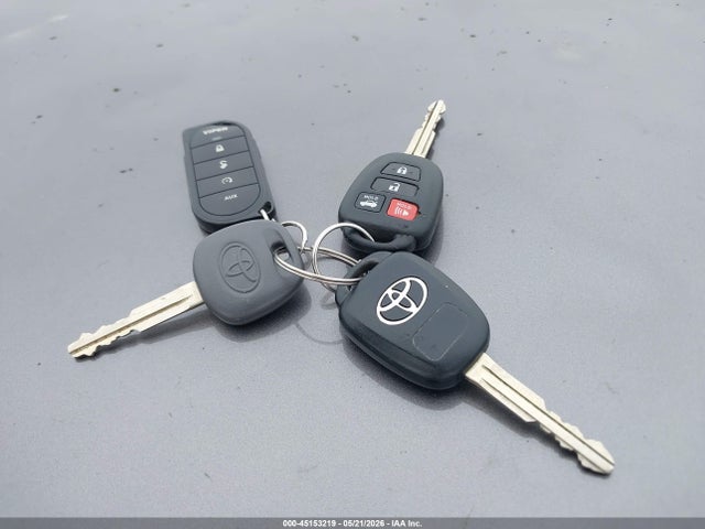 Продаж на аукціоні авто 2016 Toyota Camry Le, vin: 4T4BF1FK4GR545872, номер лоту: 45153219
