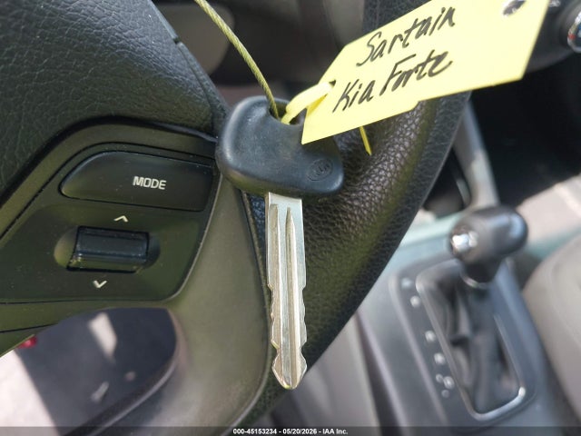 Продажа на аукционе авто 2015 Kia Forte Lx, vin: KNAFK4A64F5284806, номер лота: 45153234