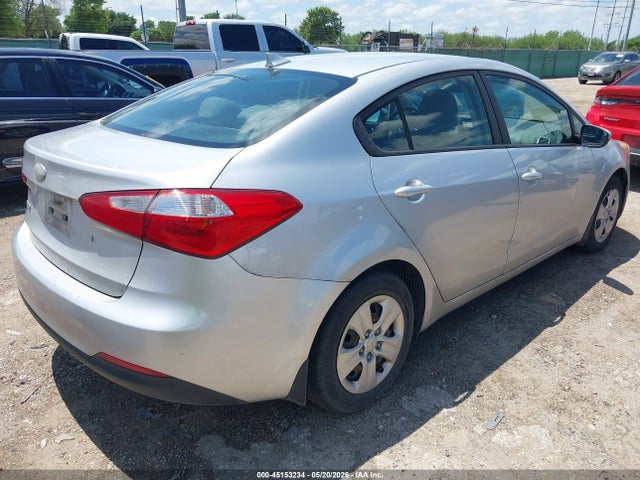 Продажа на аукционе авто 2015 Kia Forte Lx, vin: KNAFK4A64F5284806, номер лота: 45153234