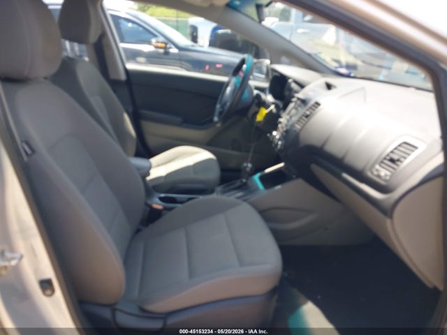 Продажа на аукционе авто 2015 Kia Forte Lx, vin: KNAFK4A64F5284806, номер лота: 45153234
