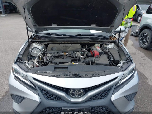 4T1B11HK8JU061328 Toyota CAMRY SE