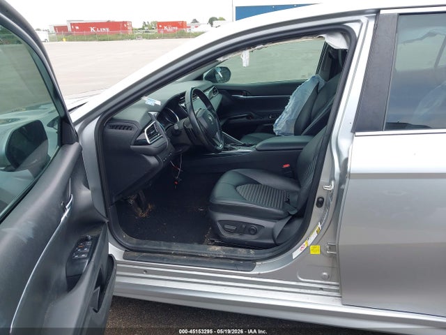 4T1B11HK8JU061328 Toyota CAMRY SE