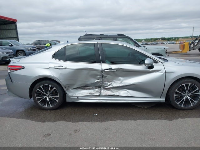 4T1B11HK8JU061328 Toyota CAMRY SE