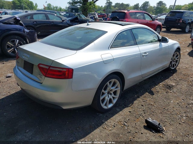Продажа на аукционе авто 2010 Audi A5 2.0t Premium, vin: WAUCFAFR1AA073121, номер лота: 45153297