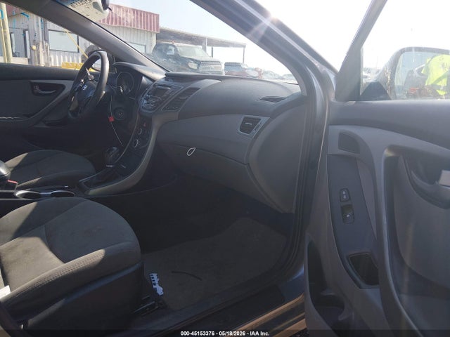 45153376 :رقم المزاد ، 5NPDH4AE4FH591067 vin ، 2015 Hyundai Elantra Se مزاد بيع