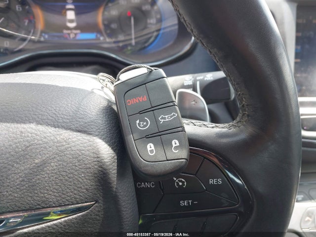 Продажа на аукционе авто 2015 Chrysler 200 S, vin: 1C3CCCBG1FN514178, номер лота: 45153387
