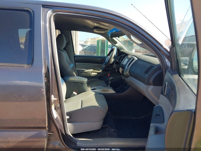 2015 Toyota Tacoma Prerunner V6 მანქანა იყიდება აუქციონზე, vin: 3TMJU4GN4FM187332, აუქციონის ნომერი: 45153390