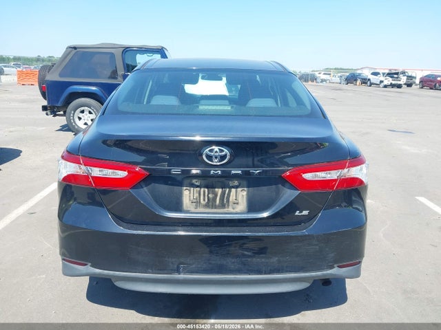 2018 Toyota Camry Le მანქანა იყიდება აუქციონზე, vin: 4T1B11HKXJU655113, აუქციონის ნომერი: 45153420