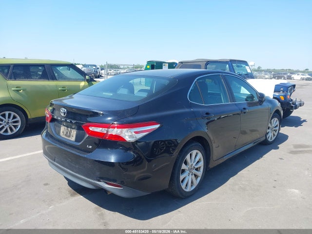 2018 Toyota Camry Le მანქანა იყიდება აუქციონზე, vin: 4T1B11HKXJU655113, აუქციონის ნომერი: 45153420