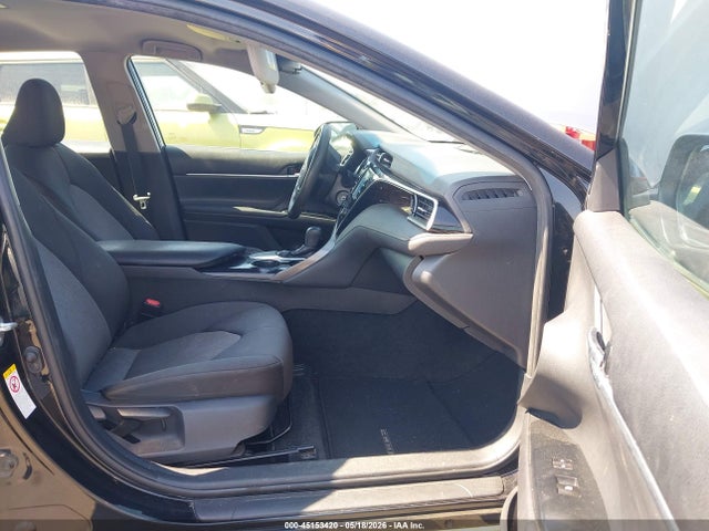 2018 Toyota Camry Le მანქანა იყიდება აუქციონზე, vin: 4T1B11HKXJU655113, აუქციონის ნომერი: 45153420