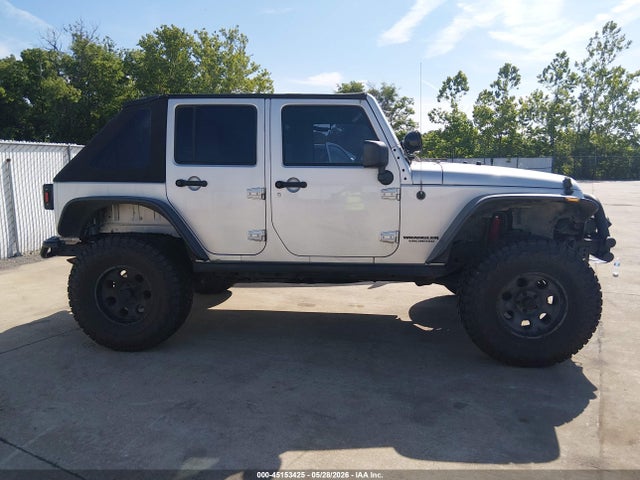 2008 Jeep Wrangler Unlimited Sahara მანქანა იყიდება აუქციონზე, vin: 1J4GA59108L642159, აუქციონის ნომერი: 45153425