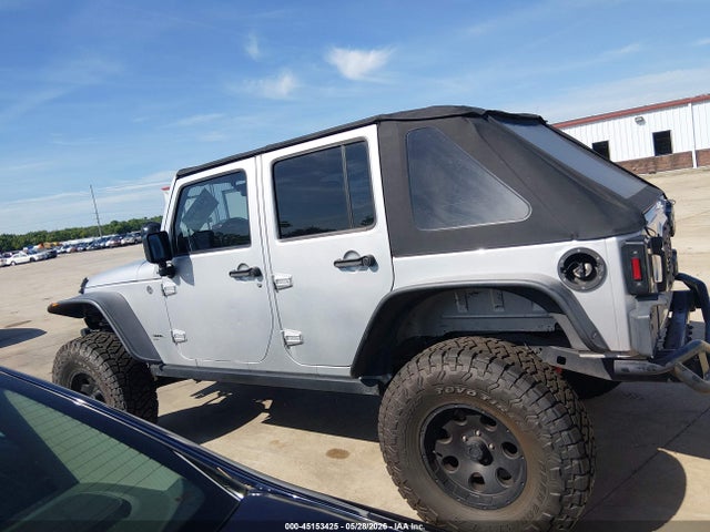 2008 Jeep Wrangler Unlimited Sahara მანქანა იყიდება აუქციონზე, vin: 1J4GA59108L642159, აუქციონის ნომერი: 45153425