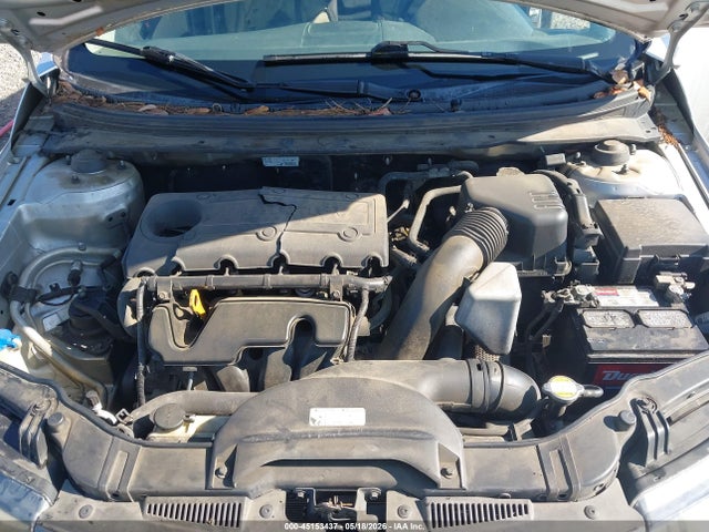 45153437 :رقم المزاد ، KNAFU4A29B5401054 vin ، 2011 Kia Forte Ex مزاد بيع