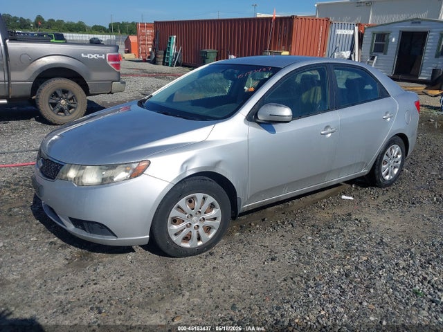 45153437 :رقم المزاد ، KNAFU4A29B5401054 vin ، 2011 Kia Forte Ex مزاد بيع