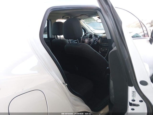 KL7CJKSB3JB544175 Chevrolet TRAX LS