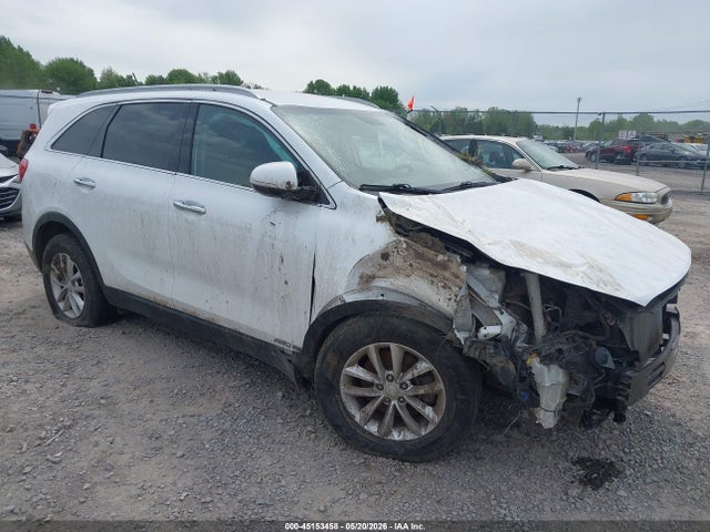 2017 Kia Sorento 3.3l Lx მანქანა იყიდება აუქციონზე, vin: 5XYPGDA53HG313304, აუქციონის ნომერი: 45153458
