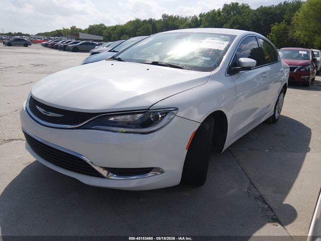 Chrysler 200 Limited 2016 1C3CCCAB9GN164113 Image 2