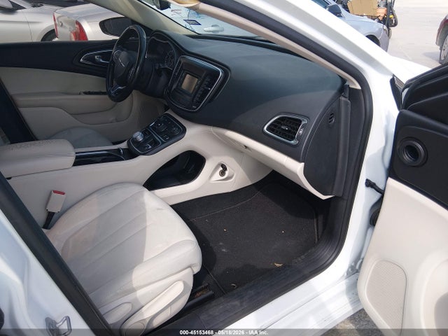 Chrysler 200 Limited 2016 1C3CCCAB9GN164113 Image 5